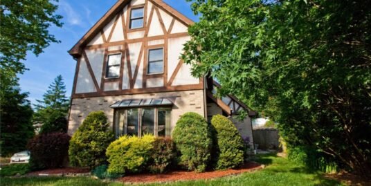 37-35 Little Neck Parkway, Little Neck, NY 11363 